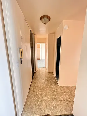 Rented by Smart NY Realty LLC | media 2