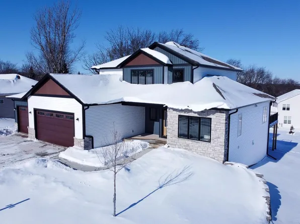 679 Ridge View Lane, Oregon, WI 53575