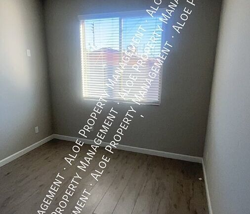 5th image of 4831 E Culver St #2