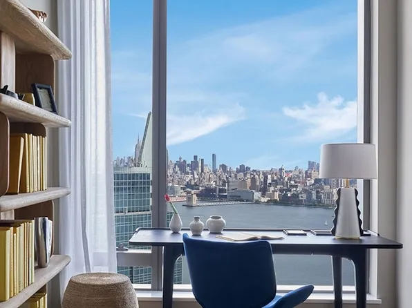 99 Hudson Street image 17 of 24