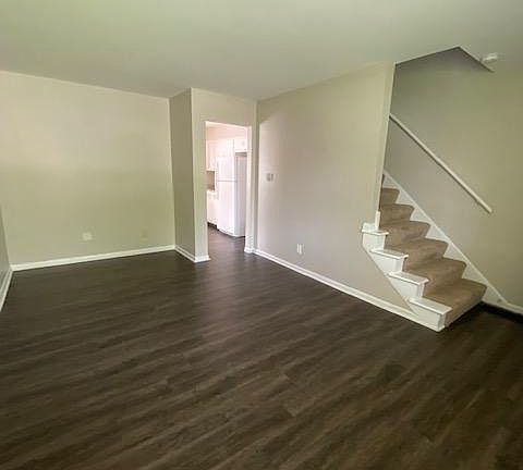 3rd image of 1179 Sanborn Pl APT C