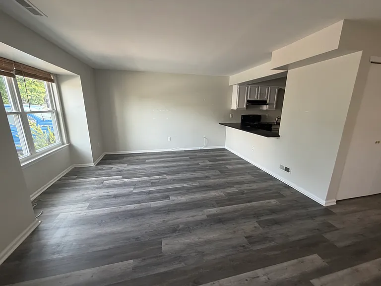 134 Sandybrooke Dr — Photo 4