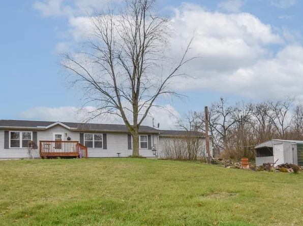 8028 Topinabee Dr, Montgomery, MI 49255