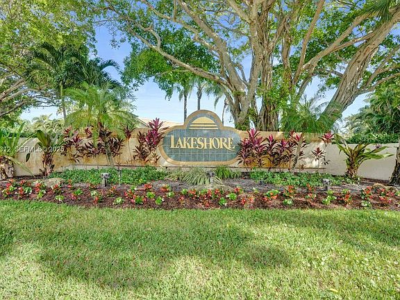 4th image of 9 S Lakeshore Dr