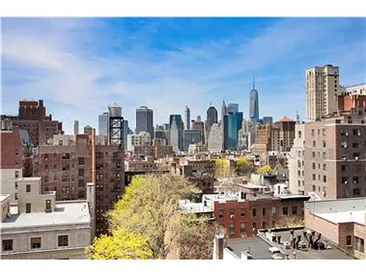 Sold by Douglas Elliman | media 18
