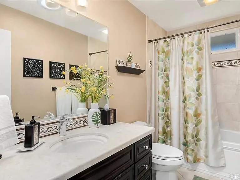 2039 Lemon Ave — Photo 14