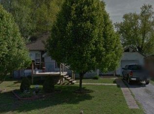 1745 Harvest Ave, Cahokia, IL 62206