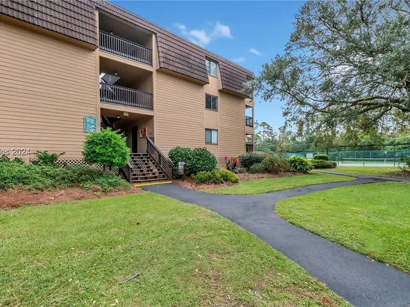40 Folly Field Rd APT F17, Hilton Head Island, SC 29928