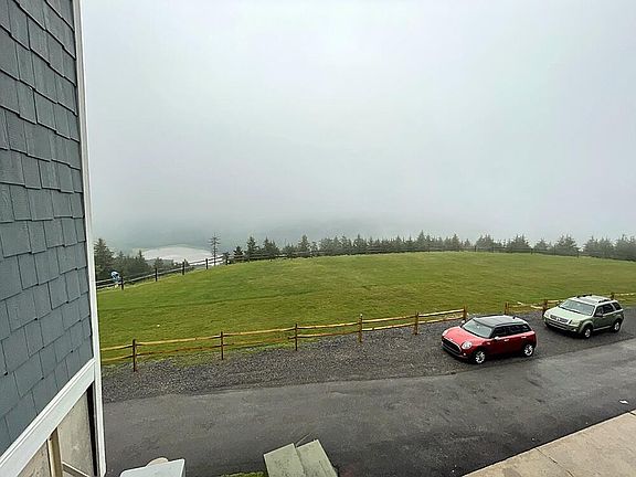 4th image of 75 Mountain Lodge Ln #156