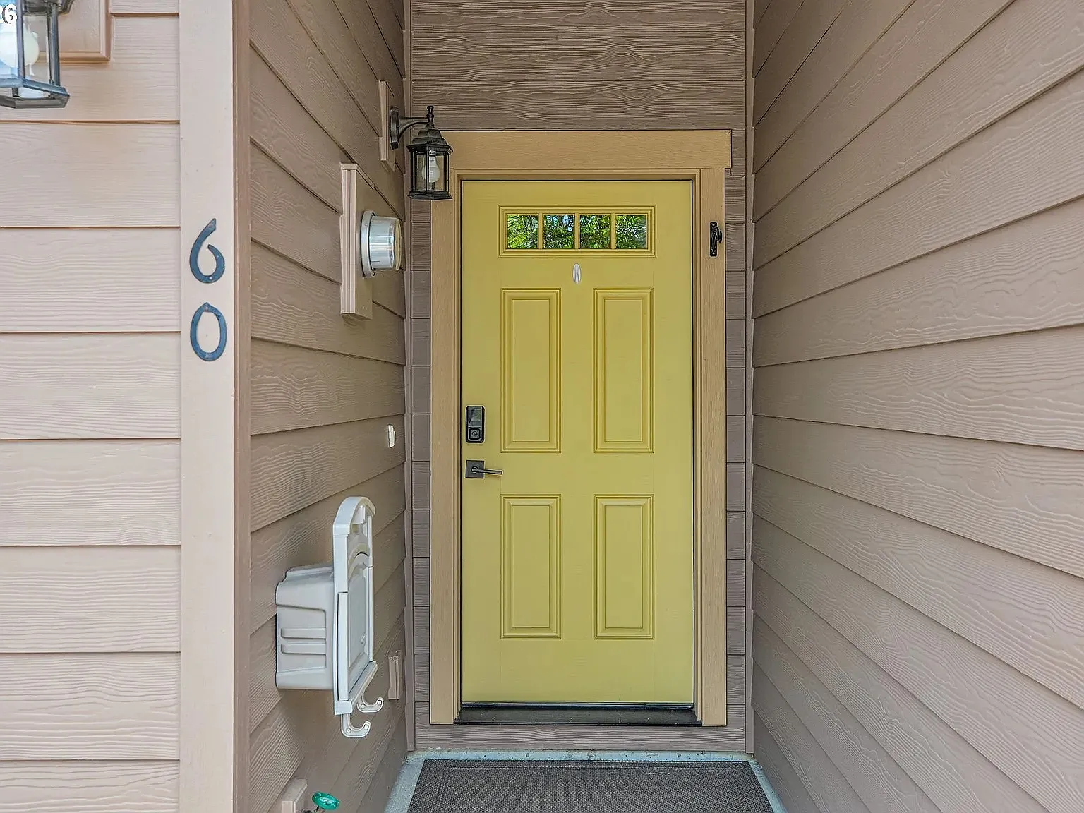 3 bed, 2.5 bath, 1987 sqft, $2,695 — Photo 2