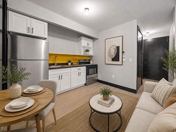 2nd image of 254 Winthrop St #2F