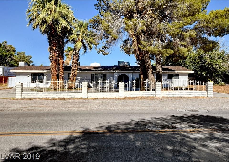 1st image of 1110 Virginia City Ave