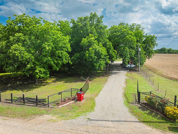 5th image of 462 County Road 3335