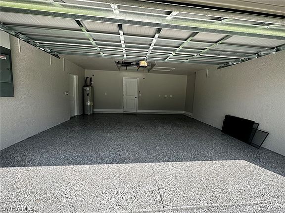3rd image of 1720 Monroe Ave
