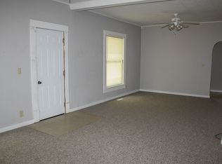 224 N Pine St, Pratt, KS 67124