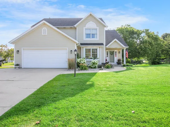 51704 Villager Pkwy, Granger, IN 46530