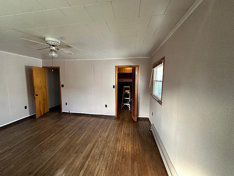 744 W Washington St — Photo 2