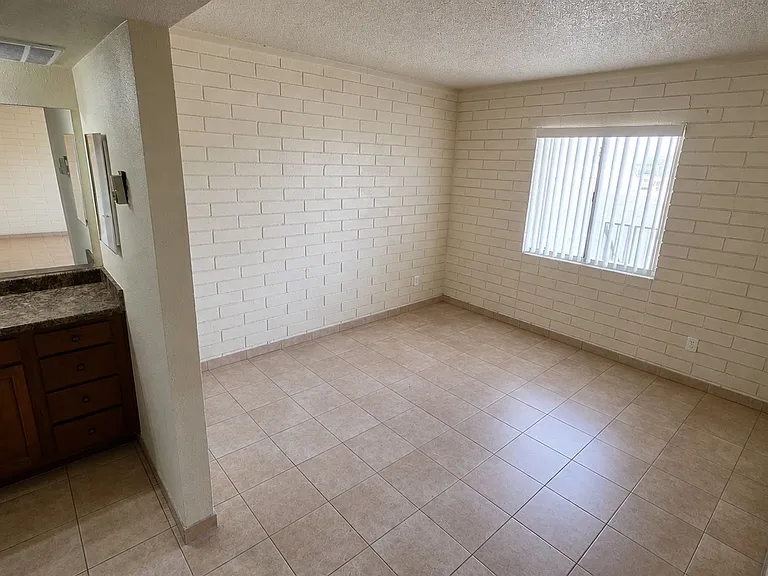 *ONE month FREE!* Catalina Gardens — Photo 22
