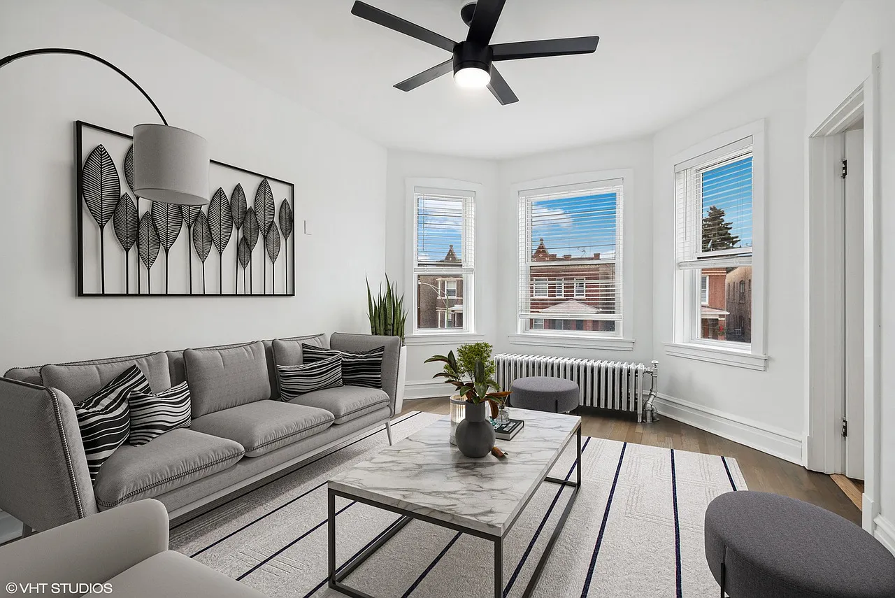 2 bed, 1000 sqft, $2,200 — Photo 1