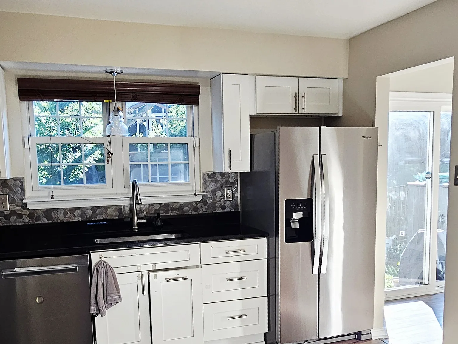 3 bed, 1188 sqft, $2,800 — Photo 4