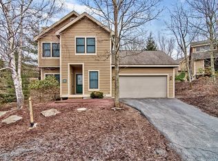 148 Pine Ct, Tannersville, PA 18372