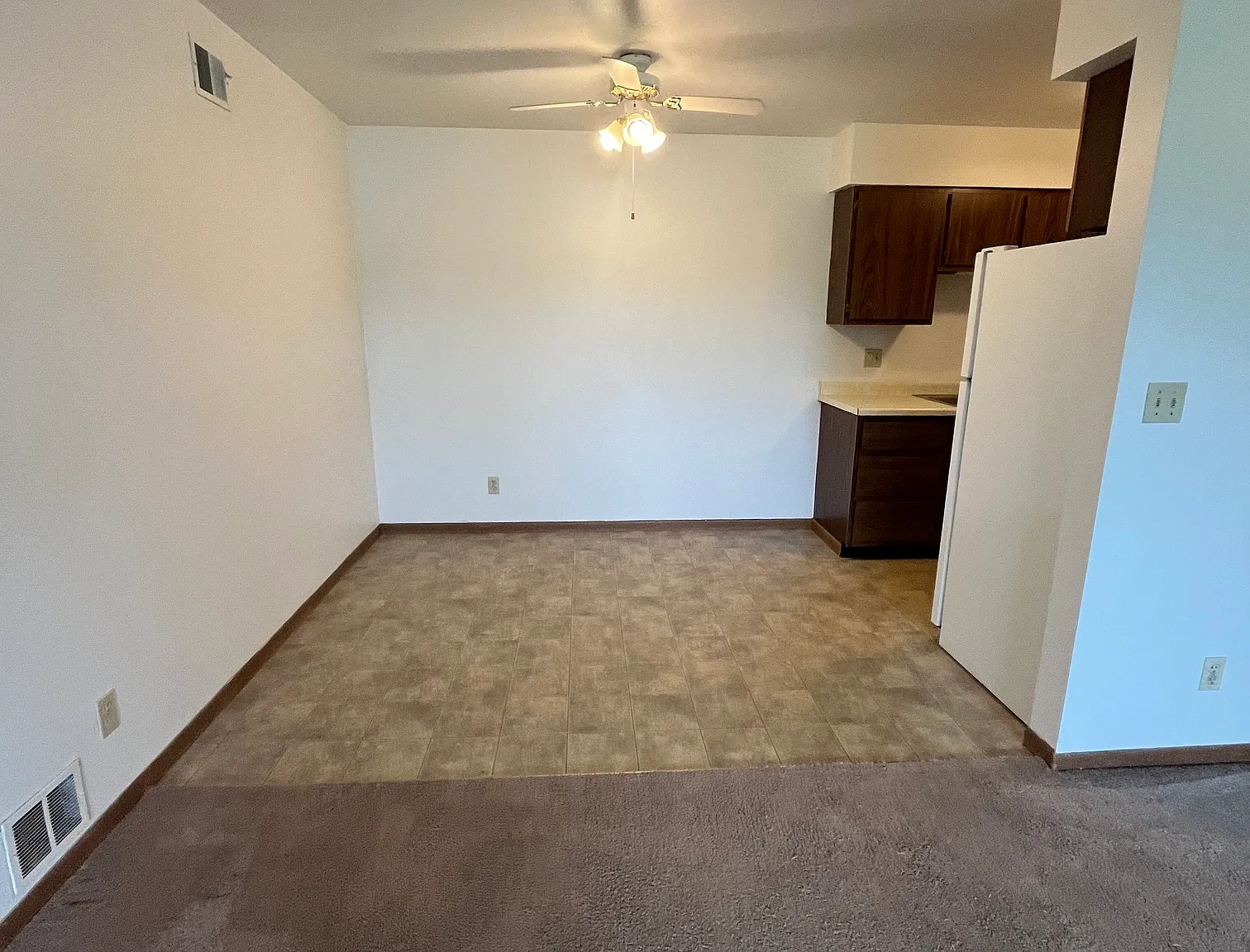 721 W Maple Street - 6 — Photo 4