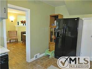 3rd image of 322 W Saint Clair St