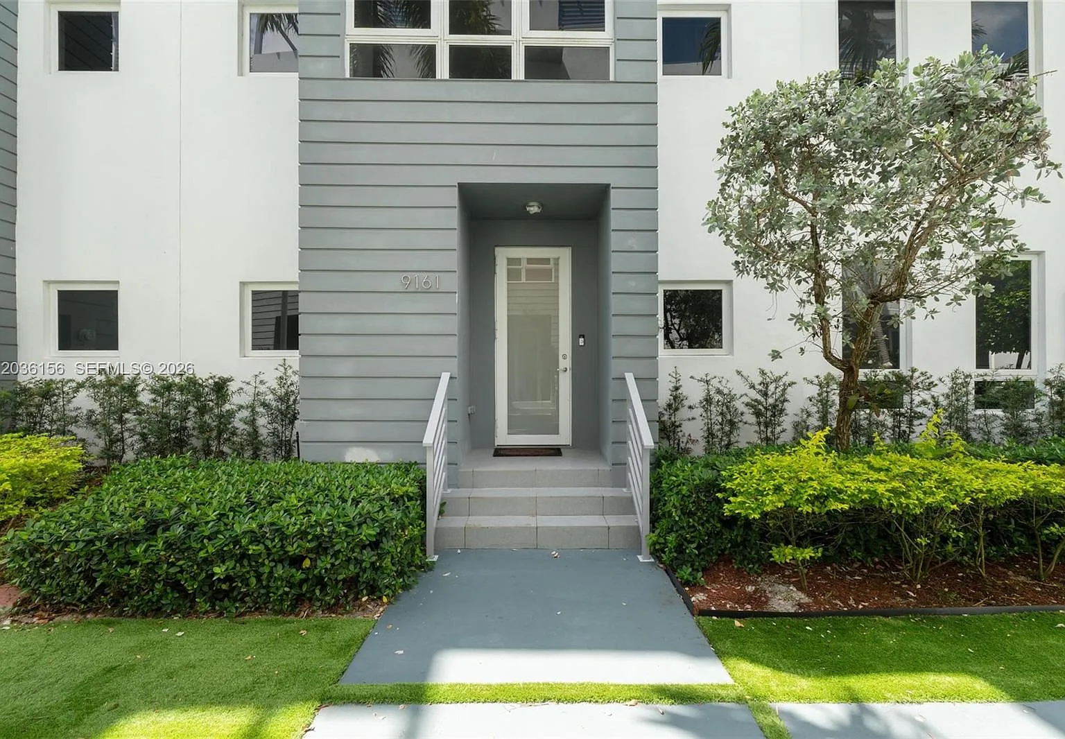 Contempo Townhomes — Photo 2