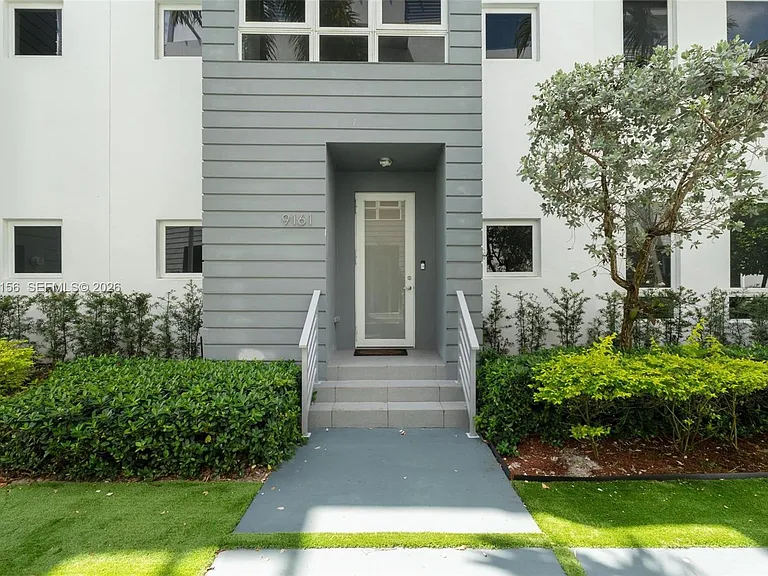 9161 NW 33rd St #0 — Photo 2