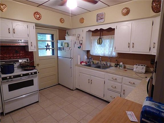 5th image of 432 Glenwood Dr