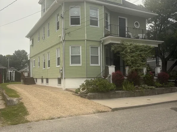 14 Cottage St #13B, Cranston, RI 02910