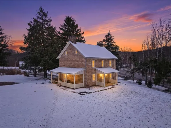 105 Bauer Rd, Mount Pleasant, PA 15666