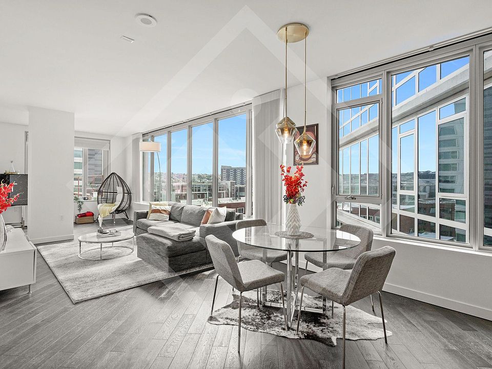 1st image of 1000 3rd St Unit 1006