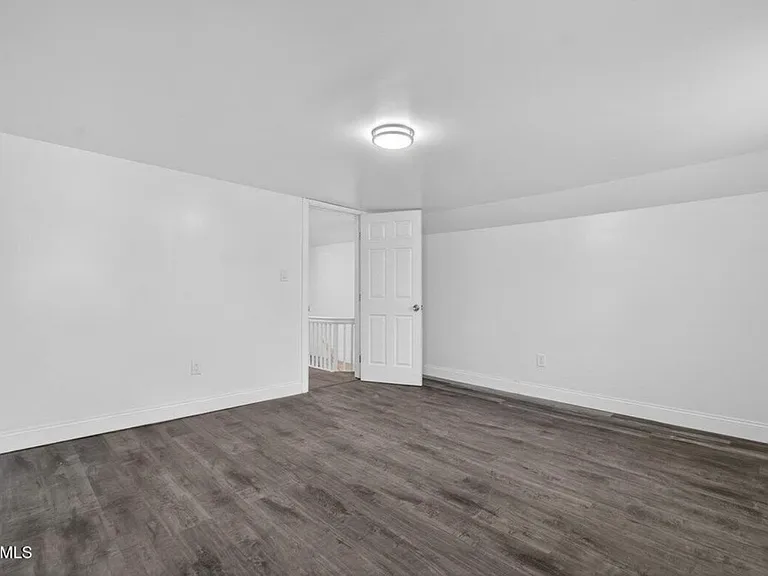 1809 Ridge Rd — Photo 5