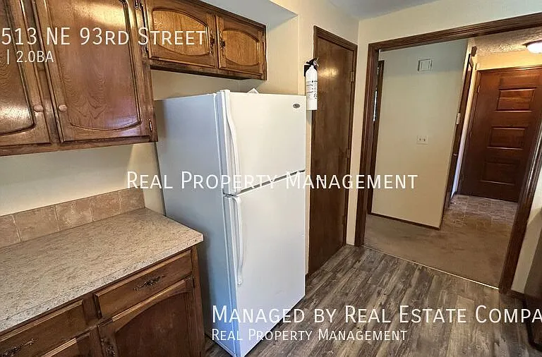 10513 NE 93rd St — Photo 11