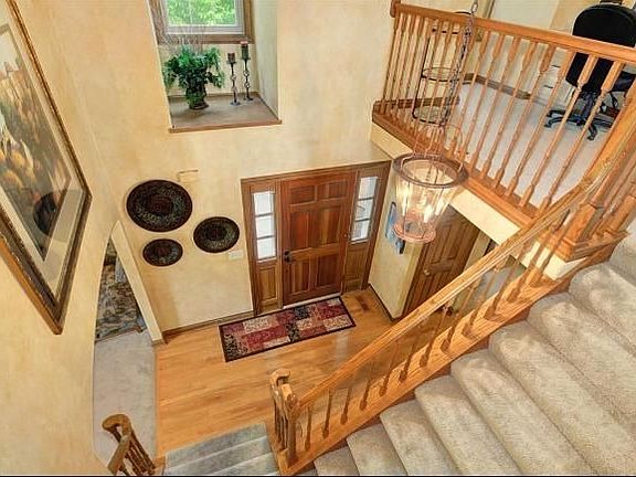 3rd image of W157N7423 Stonewood Cir