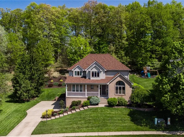 624 Cheshire Dr, Seven Fields, PA 16046