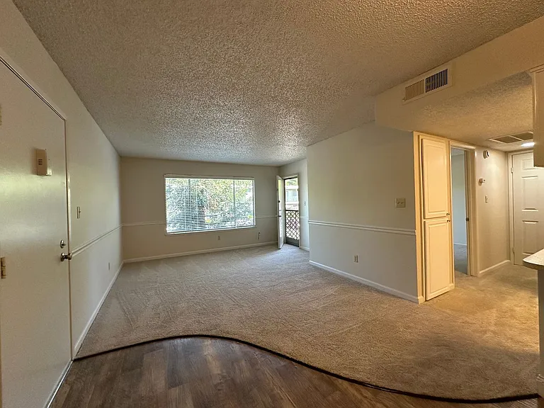 Northridge Terrace Apartments at 4900-4948 Stamas Lane, Fair Oaks California — Photo 32