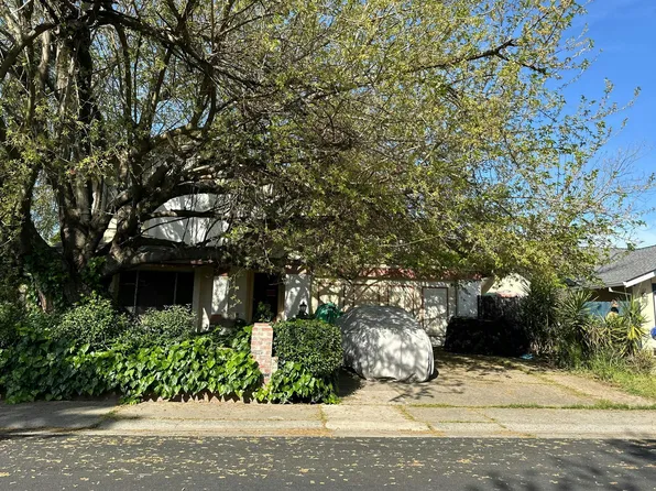 2258 River Trails Cir, Rancho Cordova, CA 95670