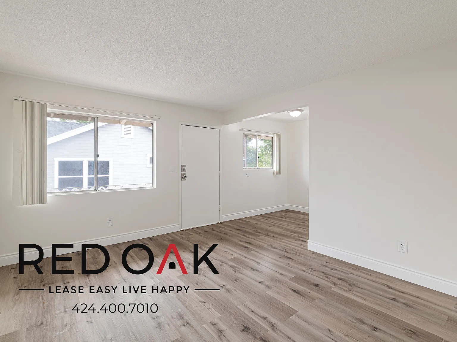 6553 Pickering Ave — Photo 1