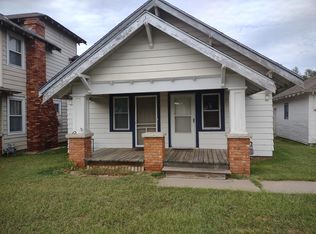 928 E 16th Ave, Hutchinson, KS 67501