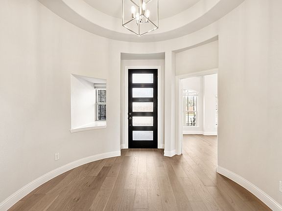 5th image of 2101 Jackie Ln