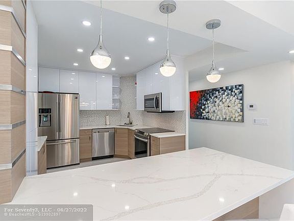 3rd image of 3233 NE 34th St APT 308