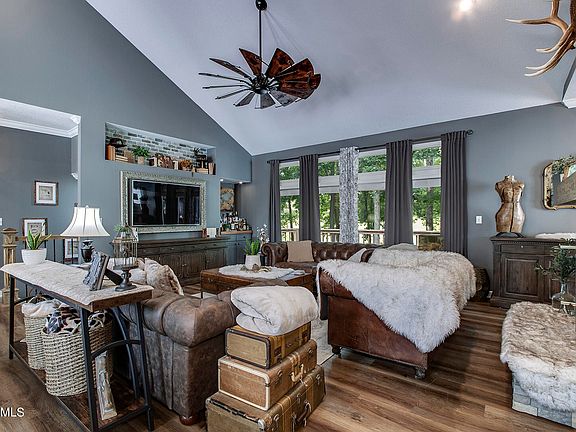 5th image of 108 Oligi Ln
