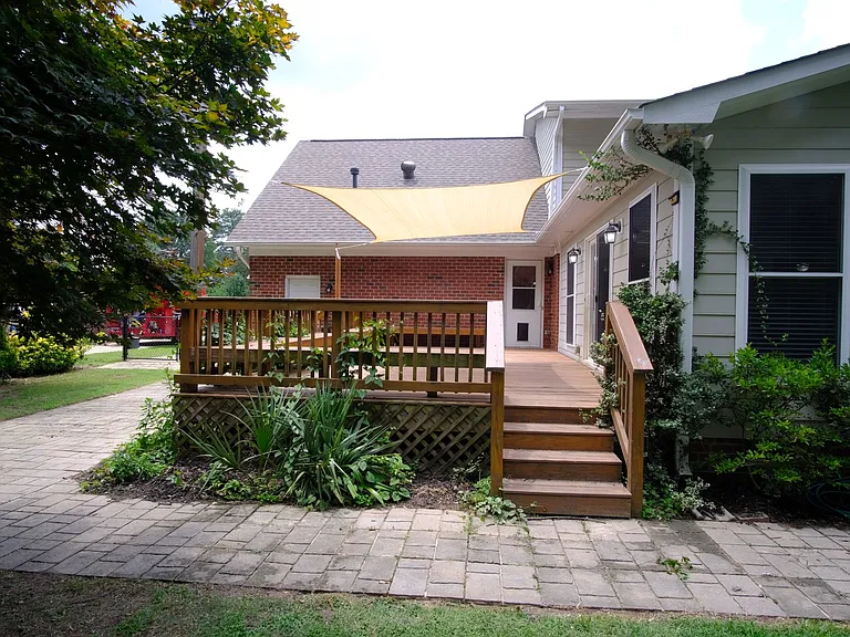 1978 Penrose Dr — Photo 29