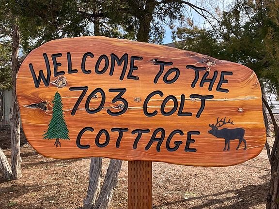 5th image of 703 W Colt Cir