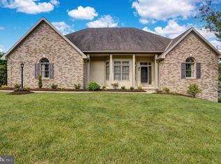 1322 Possum Ln, Leesport, PA 19533