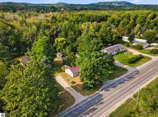 8860 E Fouch Rd, Traverse City, MI 49684