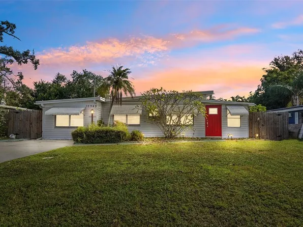 10949 105th St, Largo, FL 33773