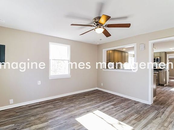 4th image of 11097 Wood Ave